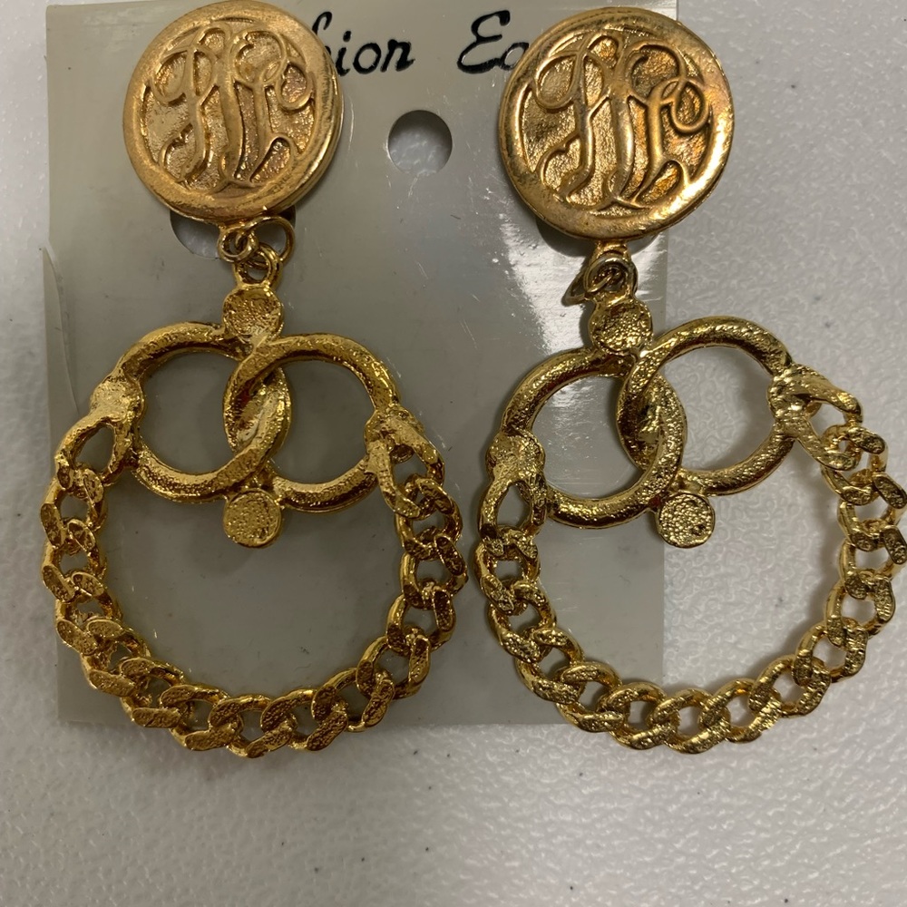 Gold Chain Drop Earrings